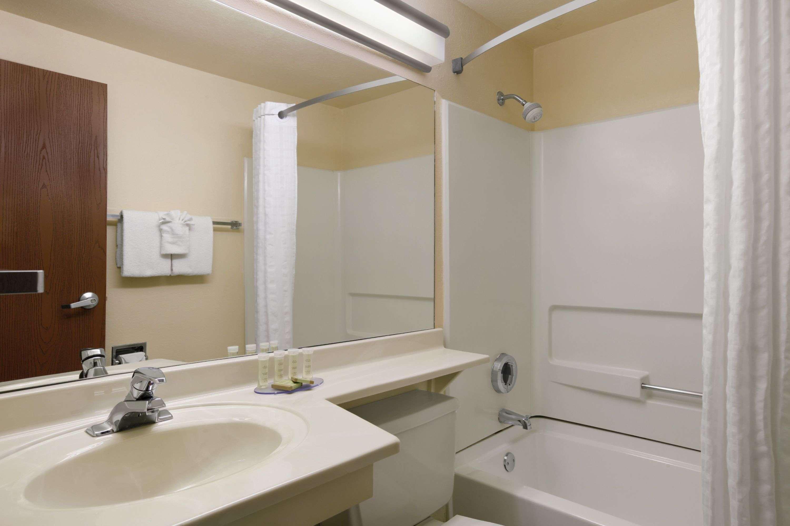 Super 8 By Wyndham Cheyenne Wy Hotel Phòng bức ảnh