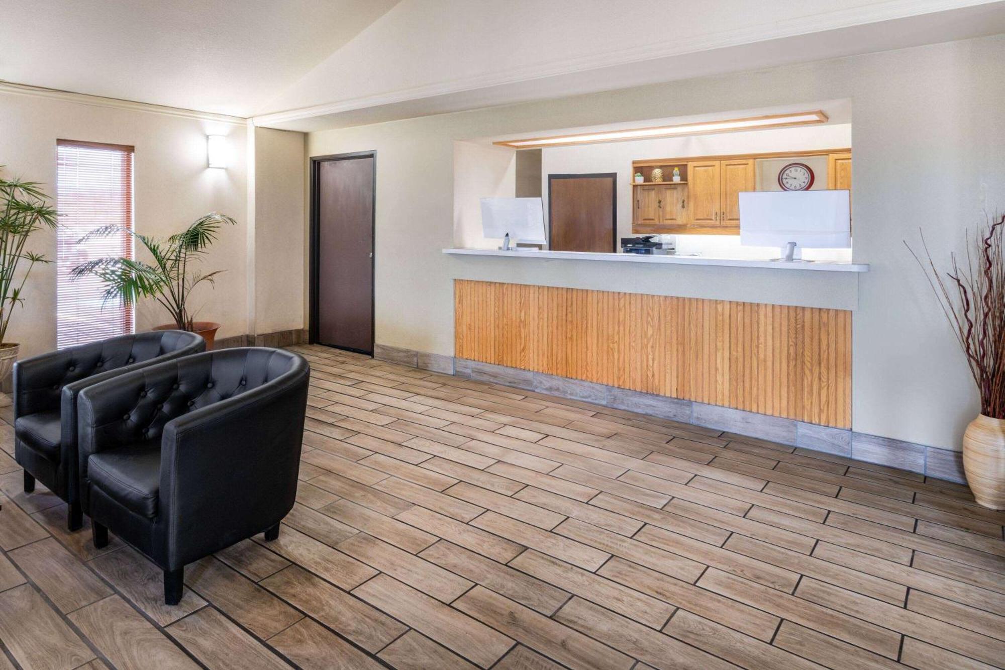 Super 8 By Wyndham Cheyenne Wy Hotel Ngoại thất bức ảnh