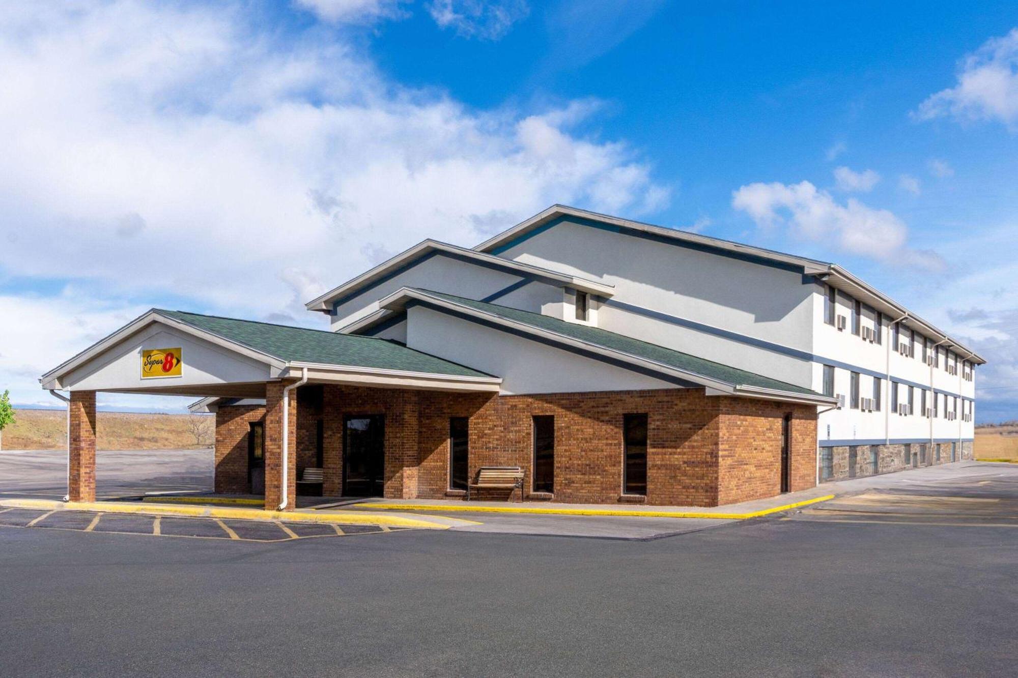 Super 8 By Wyndham Cheyenne Wy Hotel Ngoại thất bức ảnh