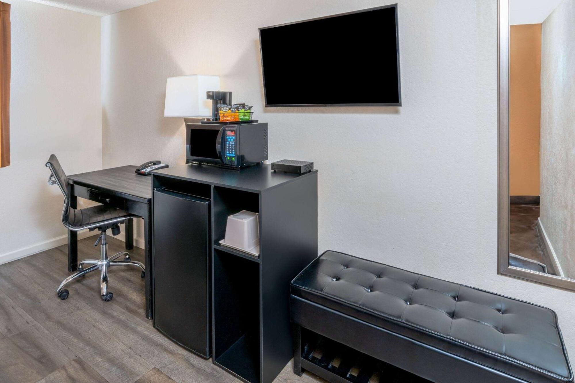 Super 8 By Wyndham Cheyenne Wy Hotel Ngoại thất bức ảnh